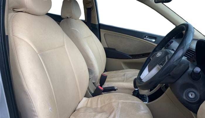 2013 Hyundai Verna FLUIDIC 1.6 CRDI SX, Diesel, Manual, 96,358 km, Right Side Front Door Cabin
