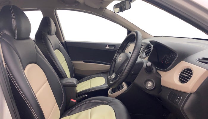 2016 Hyundai Grand i10 SPORTZ 1.2 KAPPA VTVT, Petrol, Manual, 63,843 km, Right Side Front Door Cabin