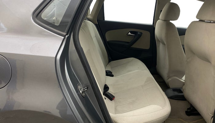 2013 Volkswagen Polo HIGHLINE DIESEL, Diesel, Manual, 86,369 km, Right Side Rear Door Cabin