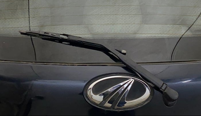 2017 Mahindra Kuv100 K6 PLUS 6 STR, Petrol, Manual, 43,458 km, Rear Wiper