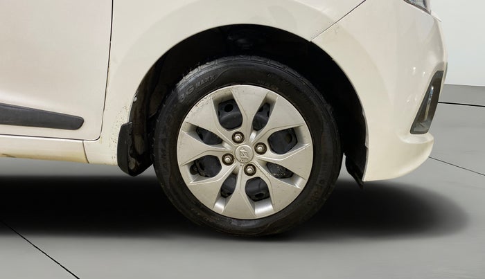 2015 Hyundai Xcent S 1.2, Petrol, Manual, 22,387 km, Right Front Wheel