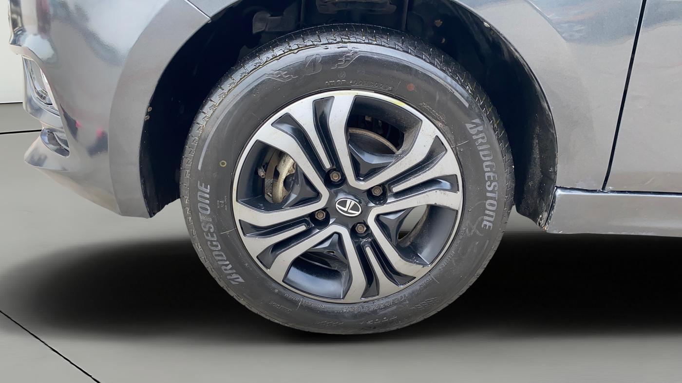 2020 Tata Tiago XZ PETROL, Petrol, Manual, 84,683 km, Left Front Wheel
