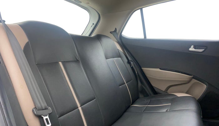 2016 Hyundai Grand i10 SPORTZ 1.2 KAPPA VTVT, Petrol, Manual, 86,476 km, Right Side Rear Door Cabin