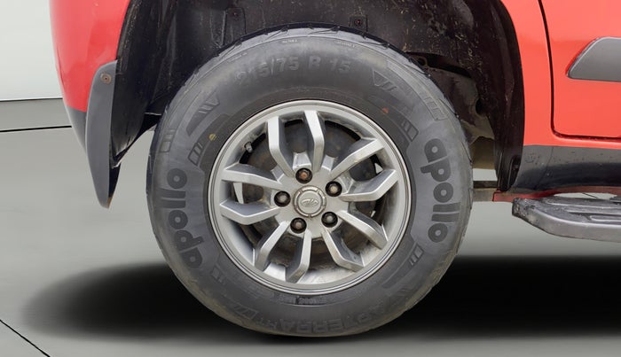 2017 Mahindra TUV300 T10, Diesel, Manual, 60,295 km, Right Rear Wheel