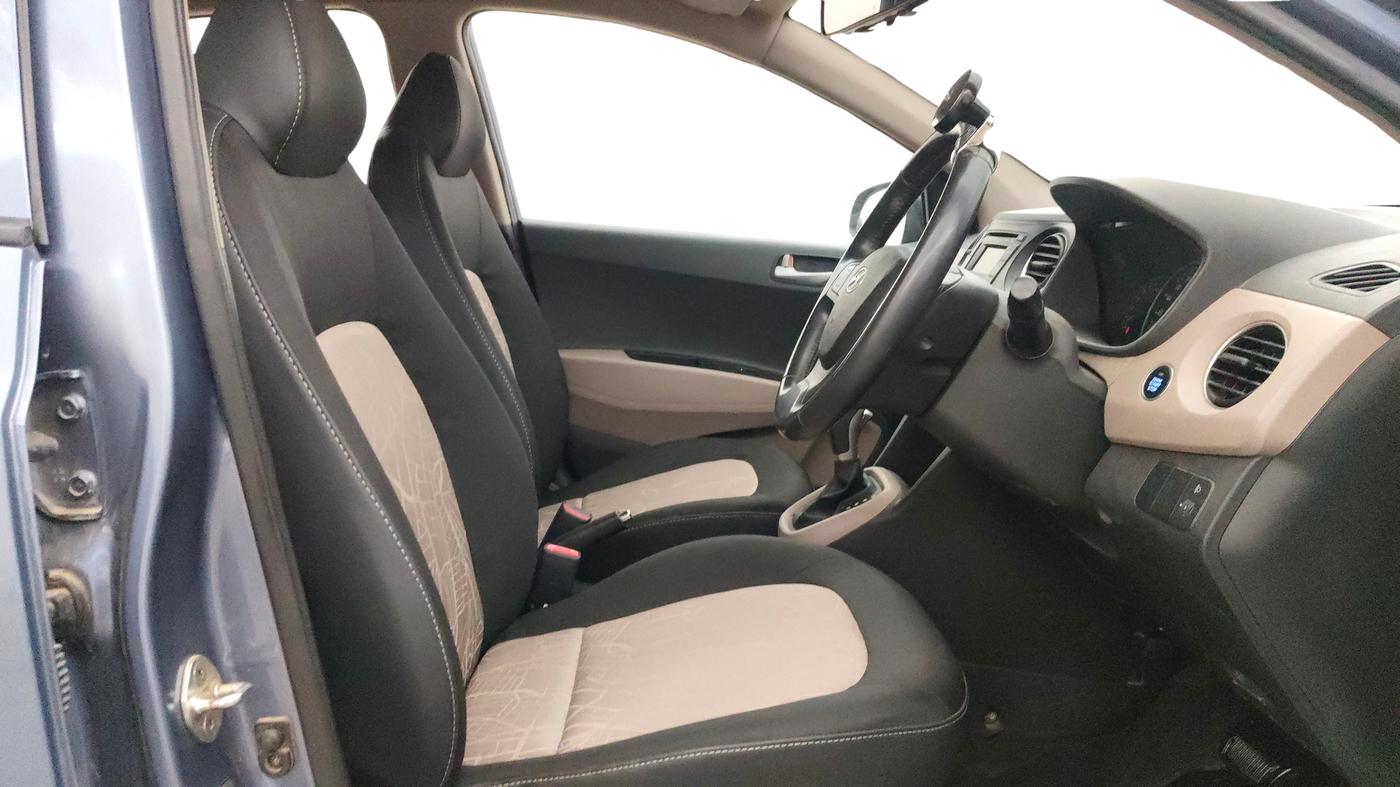 2015 Hyundai Grand i10 ASTA AT 1.2 KAPPA VTVT, Petrol, Automatic, 48,855 km, Right Side Front Door Cabin