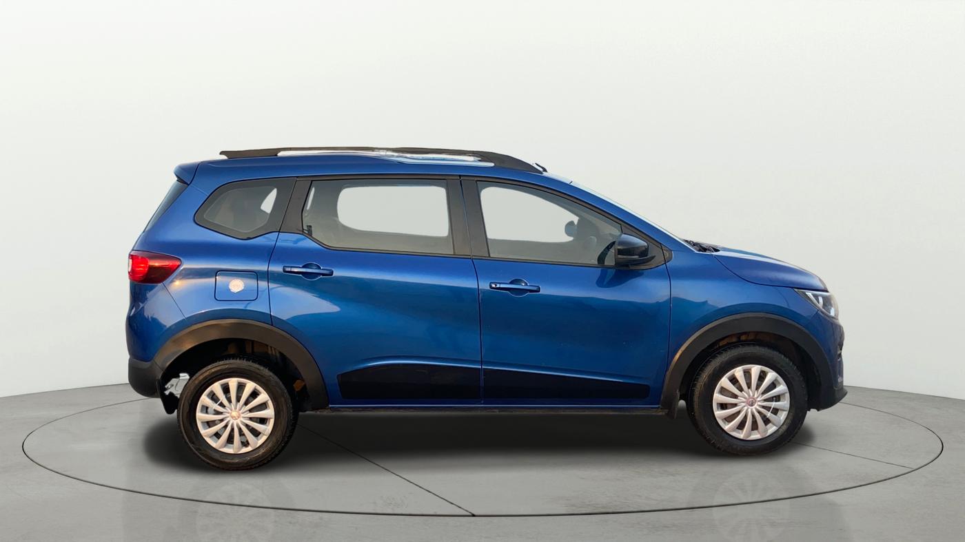 2022 Renault TRIBER RXT AMT, Petrol, Automatic, 71,664 km, Right Side View