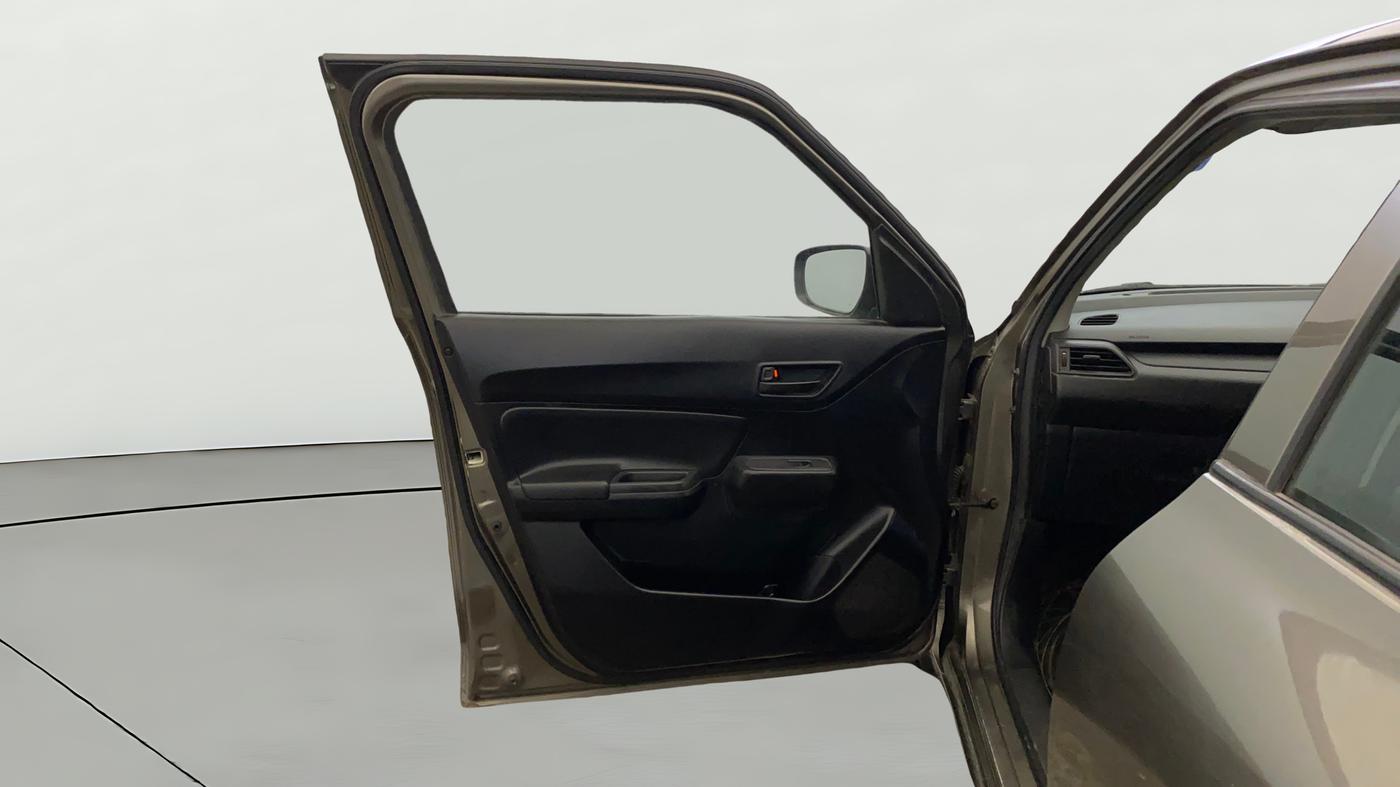 2020 Maruti Swift LXI, CNG, Manual, 1,08,736 km, LHS Front Door