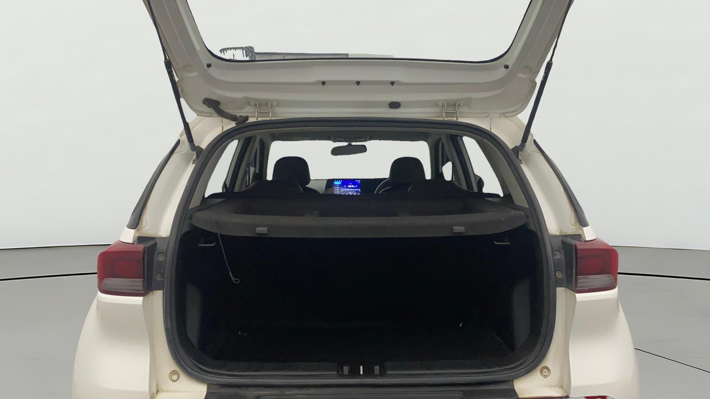 2020 KIA SONET HTK PLUS 1.2, Petrol, Manual, 1,22,315 km, Boot Open Zoomed View
