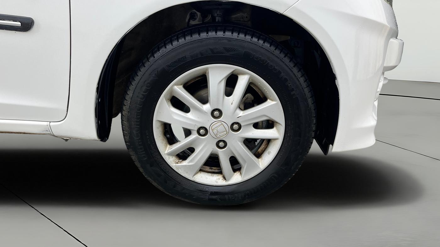 2014 Honda Amaze 1.5L I-DTEC VX, Diesel, Manual, 50,237 km, Right Front Wheel