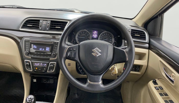 2017 Maruti Ciaz DELTA 1.4 MT PETROL, CNG, Manual, 1,21,751 km, Steering Wheel Close Up
