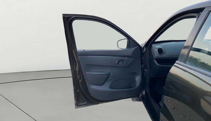 2016 Renault Kwid RXT 0.8, Petrol, Manual, 75,593 km, LHS Front Door