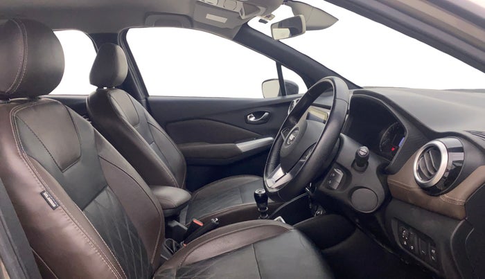 2019 Nissan Kicks XV PREMIUM O DUAL TONE DIESEL, Diesel, Manual, 45,593 km, Right Side Front Door Cabin