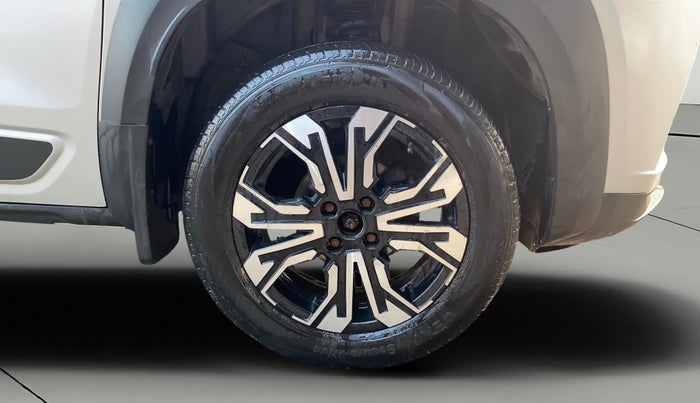 2022 Renault Kiger RXT (O) MT, CNG, Manual, 70,181 km, Right Front Wheel