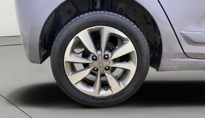 2014 Hyundai Elite i20 SPORTZ 1.2 (O), Petrol, Manual, 53,971 km, Right Rear Wheel