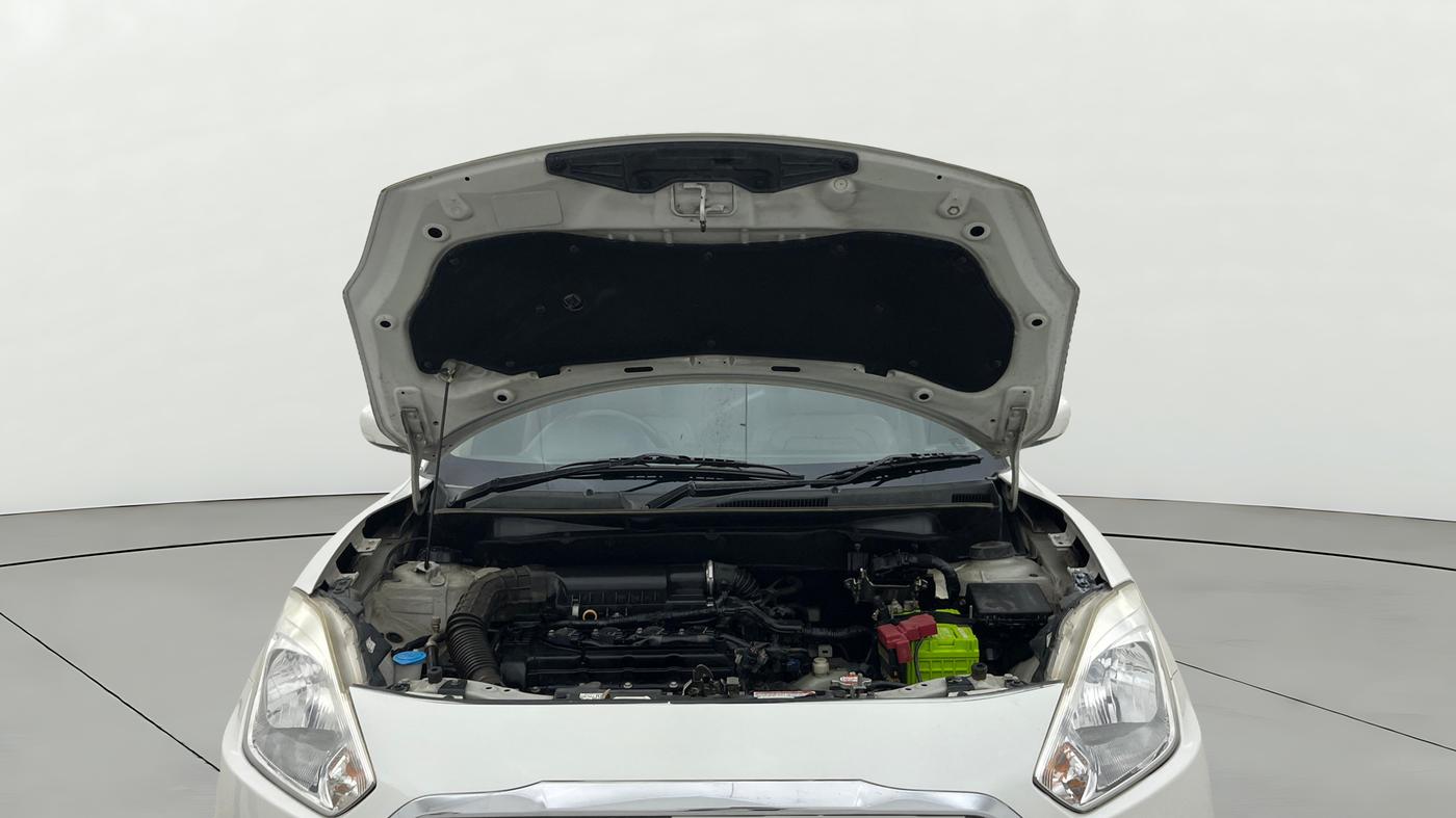 2018 Maruti Dzire VXI AMT, Petrol, Automatic, 1,04,449 km, Open Bonet