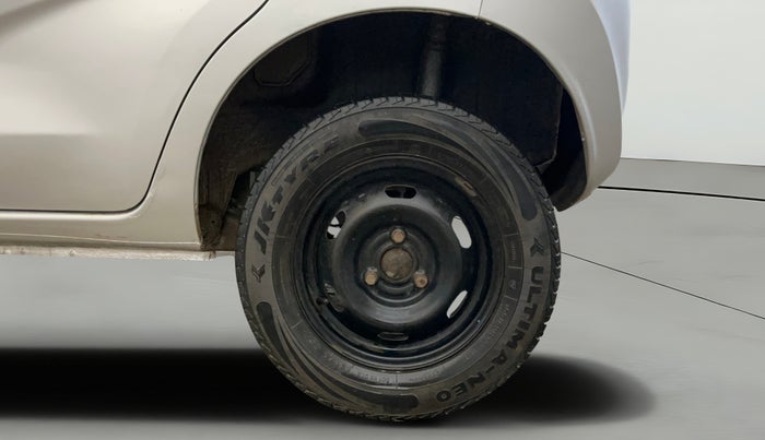2017 Datsun Redi Go T (O), Petrol, Manual, 57,918 km, Left Rear Wheel