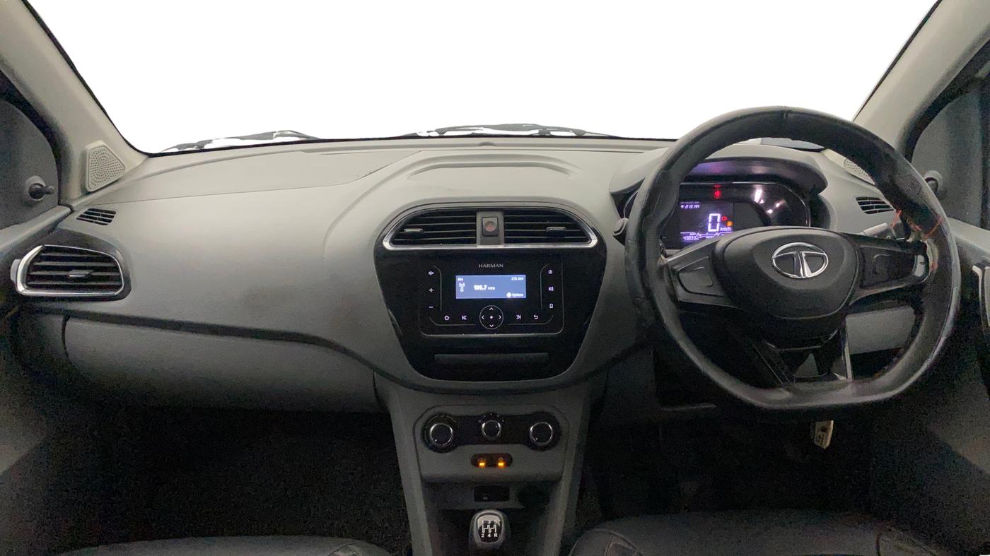 2022 Tata TIGOR XM PETROL, Petrol, Manual, 43,812 km, Dashboard