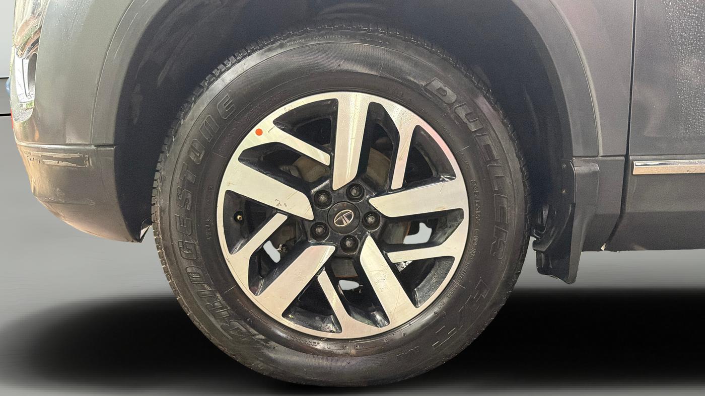 2021 Tata Harrier XZ PLUS 2.0L, Diesel, Manual, 90,184 km, Left Front Wheel