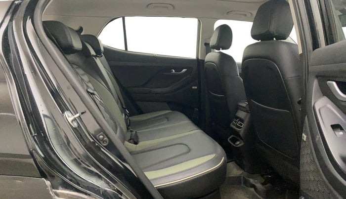 2023 Hyundai Creta 1.5 SX (O) AT Petrol Adventure Edition, Petrol, Automatic, 19,004 km, Right Side Rear Door Cabin