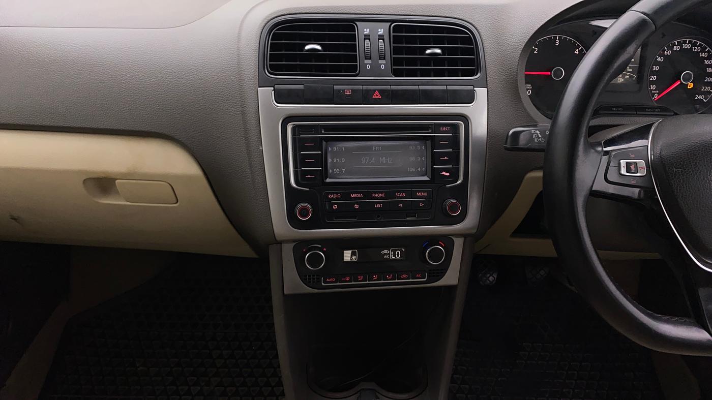 2015 Volkswagen Vento HIGHLINE DIESEL 1.5, Diesel, Manual, 60,240 km, Air Conditioner