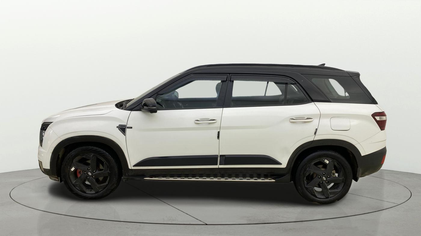 2023 Hyundai ALCAZAR  Signature (O) AE 7Str Diesel AT, Diesel, Automatic, 74,379 km, Left Side