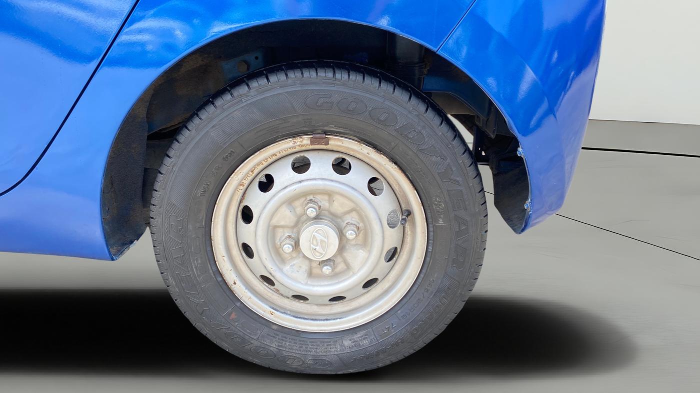 2014 Hyundai Eon ERA +, Petrol, Manual, 45,101 km, Left Rear Wheel