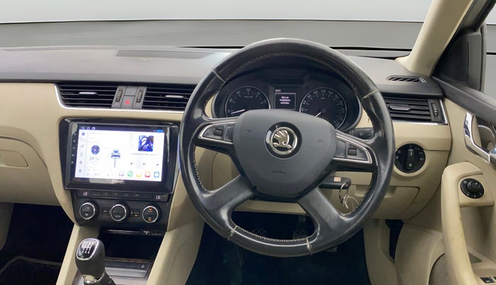 2014 Skoda Octavia AMBITION 1.4 TSI, Petrol, Manual, 65,493 km, Steering Wheel Close Up