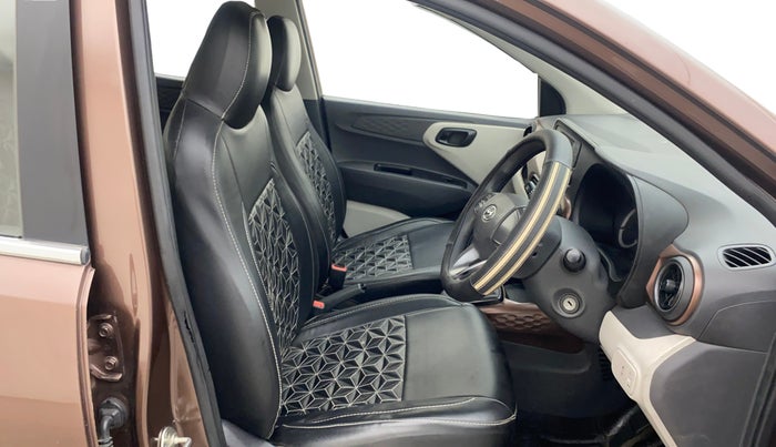 2021 Hyundai AURA S 1.2 CNG, CNG, Manual, 87,394 km, Right Side Front Door Cabin