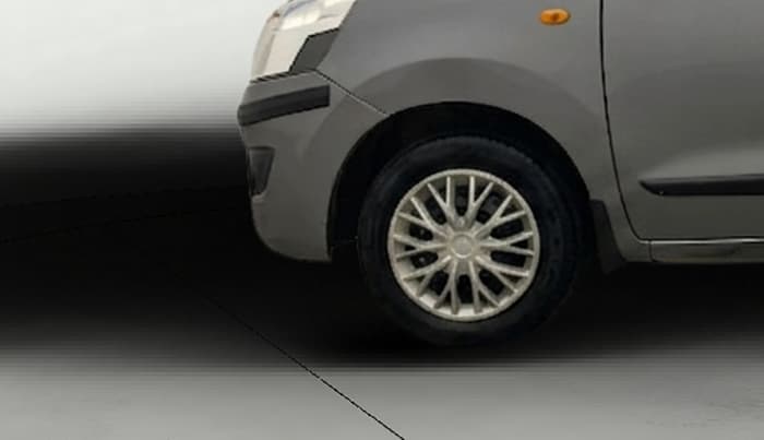 2017 Maruti Wagon R 1.0 VXI, Petrol, Manual, 77,671 km, Left Front Wheel