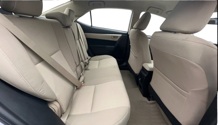 2015 Toyota Corolla Altis JS PETROL, Petrol, Manual, 58,981 km, Right Side Rear Door Cabin