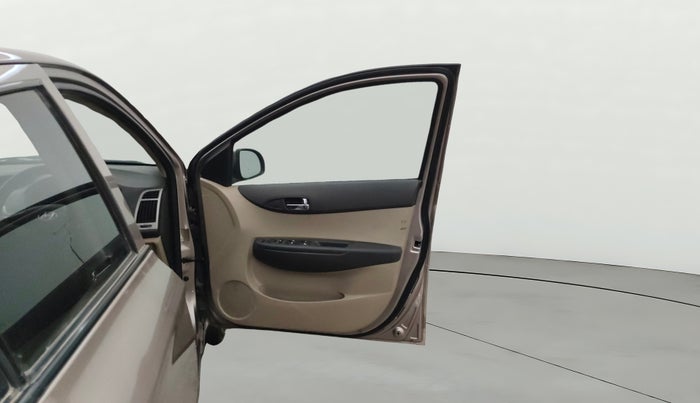 2014 Hyundai Elite i20 ASTA 1.2, Petrol, Manual, 90,634 km, RHS Front Door