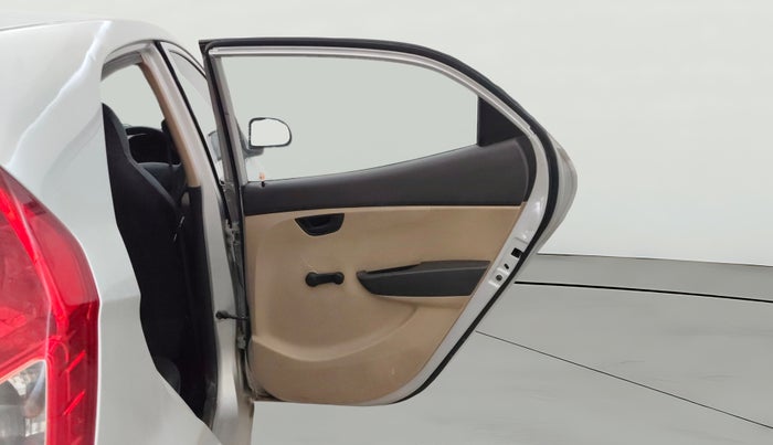 2015 Hyundai Eon ERA +, Petrol, Manual, 70,797 km, RHS Rear Door