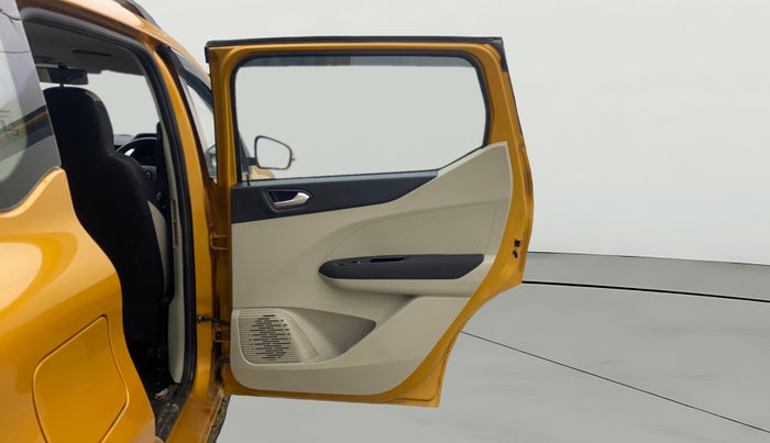 2020 Renault TRIBER RXZ AMT, Petrol, Automatic, 49,318 km, RHS Rear Door