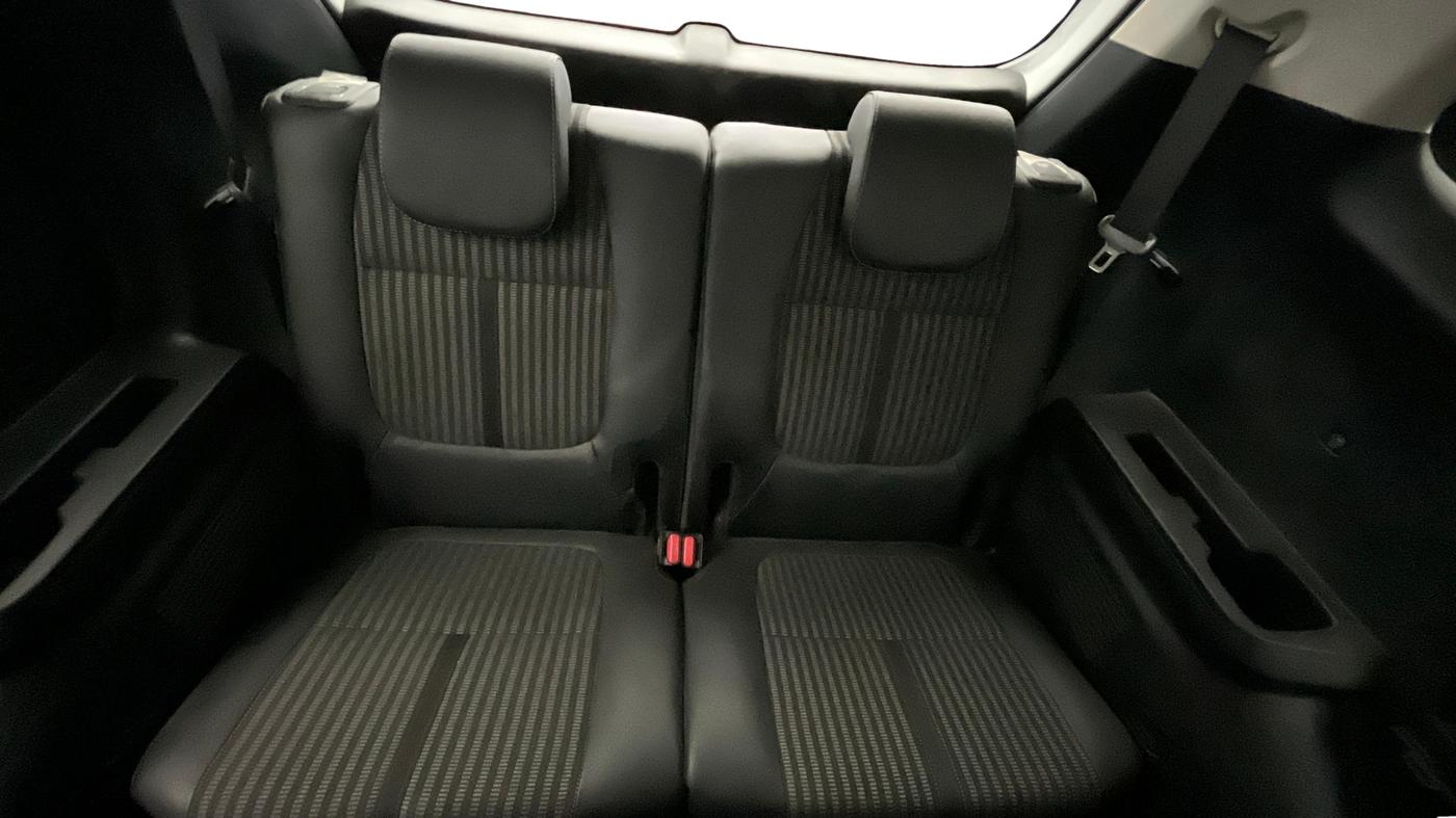 2023 KIA CARENS PRESTIGE 1.5 PETROL 7 STR, Petrol, Manual, 28,858 km, Third Seat Row ( optional )
