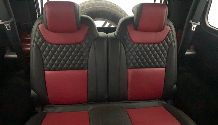 2021 Mahindra Thar LX PETROL HT 4WD AT, Petrol, Automatic, 25,942 km, Right Side Rear Door Cabin