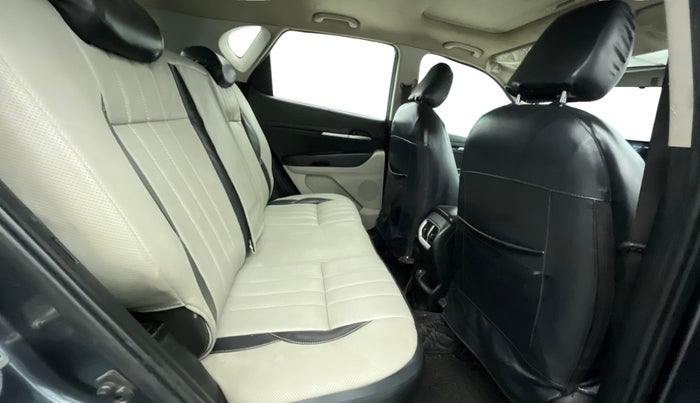 2022 KIA SONET HTX ANNIVERSARY EDITION 1.5, Diesel, Manual, 89,765 km, Right Side Rear Door Cabin