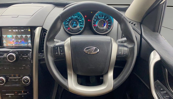 2020 Mahindra XUV500 W9, Diesel, Manual, 78,213 km, Steering Wheel Close Up