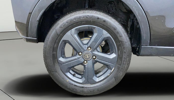 2021 Tata NEXON XZA PLUS (O) PETROL DARK EDITION, Petrol, Automatic, 43,284 km, Right Rear Wheel