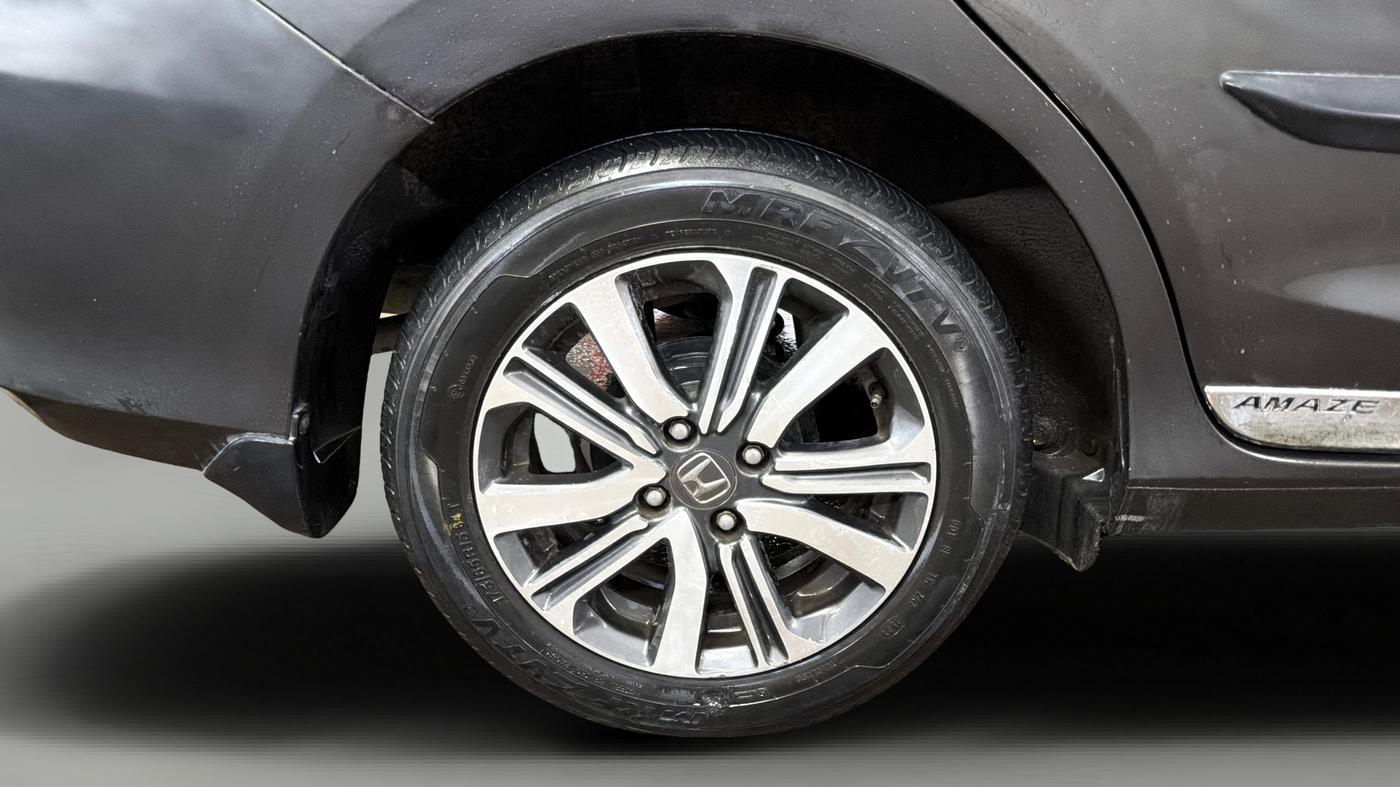2021 Honda Amaze 1.2L I-VTEC VX CVT, Petrol, Automatic, 14,152 km, Right Rear Wheel