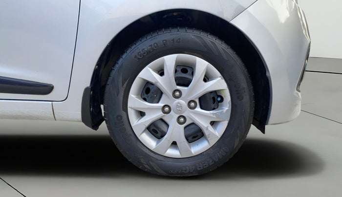 2016 Hyundai Grand i10 MAGNA 1.2 KAPPA VTVT, Petrol, Manual, 77,691 km, Right Front Wheel