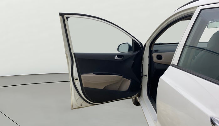 2015 Hyundai Grand i10 ASTA 1.2 KAPPA VTVT, Petrol, Manual, 71,314 km, LHS Front Door