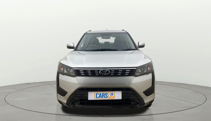 2019 Mahindra XUV300 W6 1.2 PETROL, Petrol, Manual, 36,925 km, Front