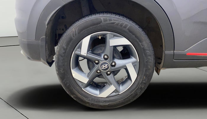 2020 Hyundai VENUE SX 1.0 (O) TURBO IMT DUAL TONE, Petrol, Manual, 36,989 km, Right Rear Wheel