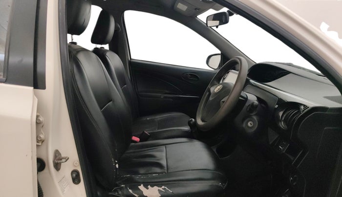 2014 Toyota Etios CROSS 1.2 G, Petrol, Manual, 78,066 km, Right Side Front Door Cabin