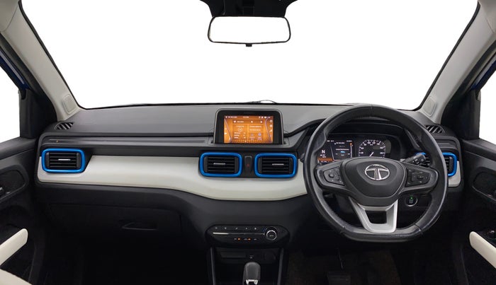2022 Tata PUNCH CREATIVE AMT 1.2 RTN DUAL TONE, Petrol, Automatic, 37,122 km, Dashboard