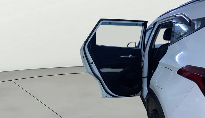 2023 KIA SELTOS HTK PLUS 1.5 IMT, Petrol, Manual, 28,939 km, LHS Rear Door