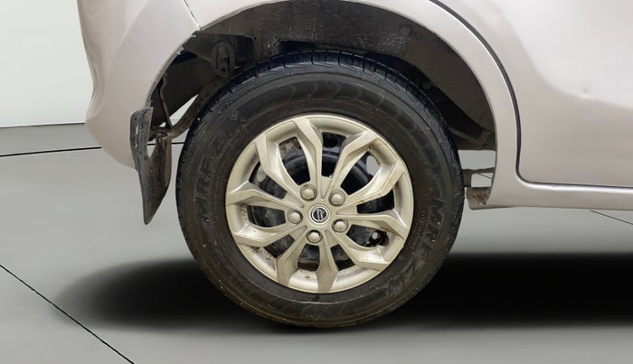 2016 Maruti Alto 800 LXI, Petrol, Manual, 1,22,112 km, Right Rear Wheel