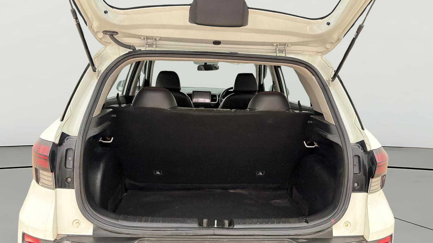 2023 Hyundai VENUE S 1.2, Petrol, Manual, 77,602 km, Boot Open Zoomed View