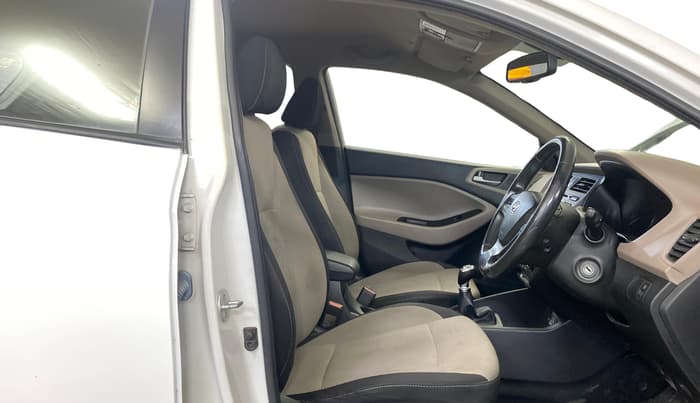 2015 Hyundai Elite i20 SPORTZ 1.2, Petrol, Manual, 39,569 km, Right Side Front Door Cabin