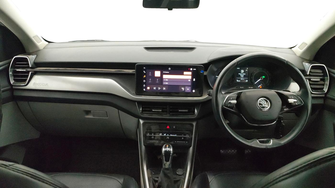 2021 Skoda KUSHAQ AMBITION 1.0L TSI AT, Petrol, Automatic, 49,845 km, Dashboard